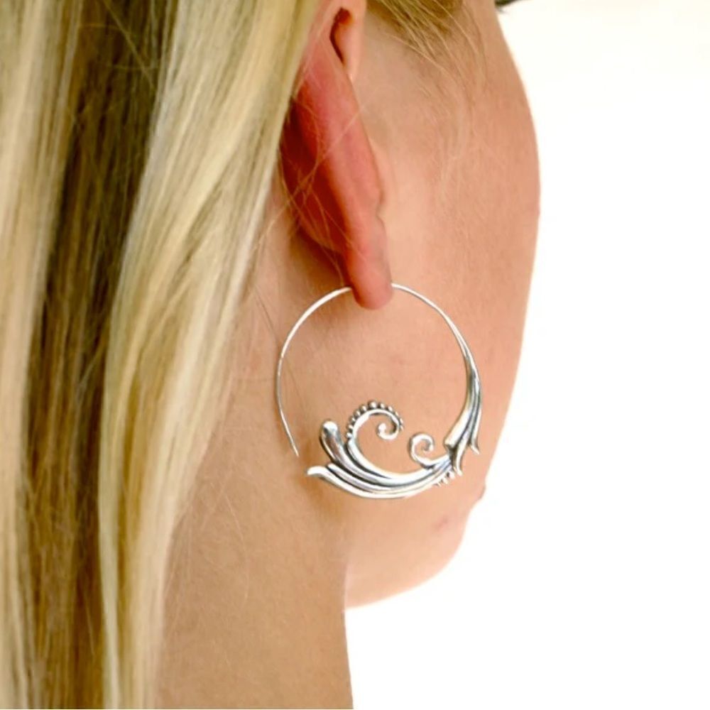 Bohemian silver hoop earring N169